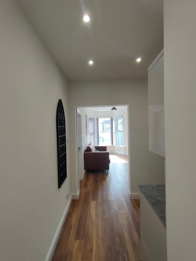 Lovely Refurbished Apartments, Morecambe Promenade 외부 사진