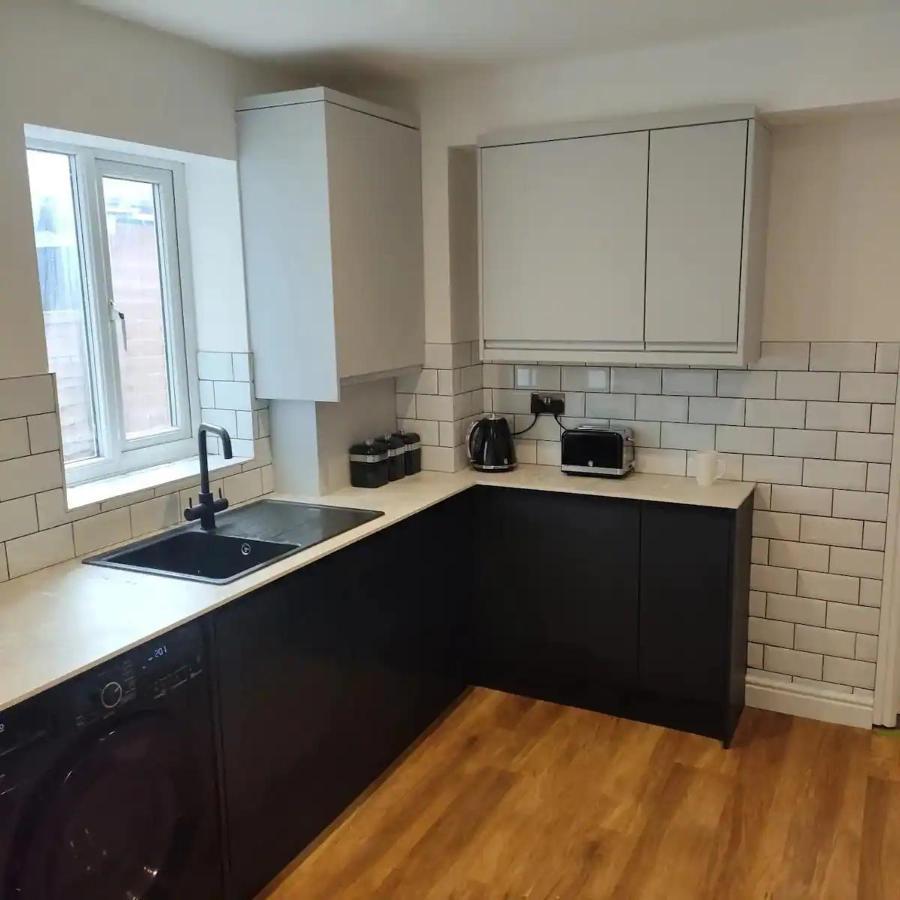 Lovely Refurbished Apartments, Morecambe Promenade 외부 사진